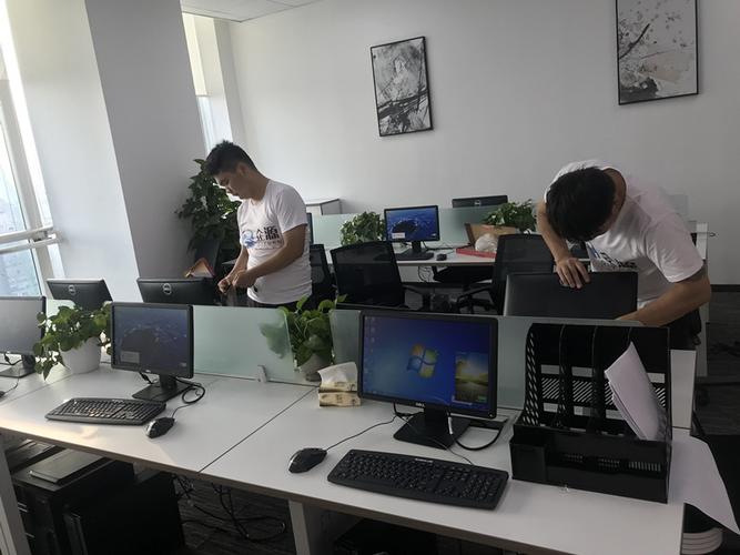 共享与进化 为什么每个创客都需要「租用」电脑设备